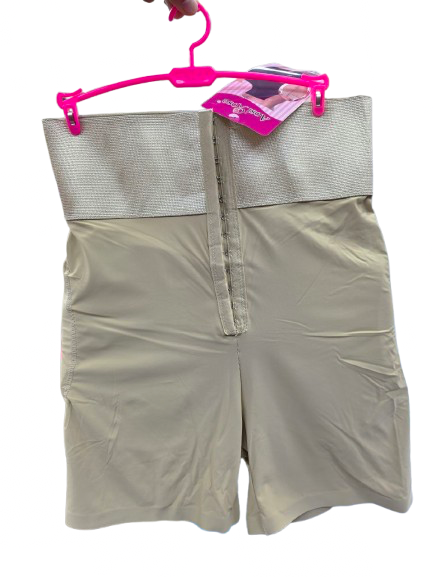 پروتز باسن قلمبه ای قزندار کرمی